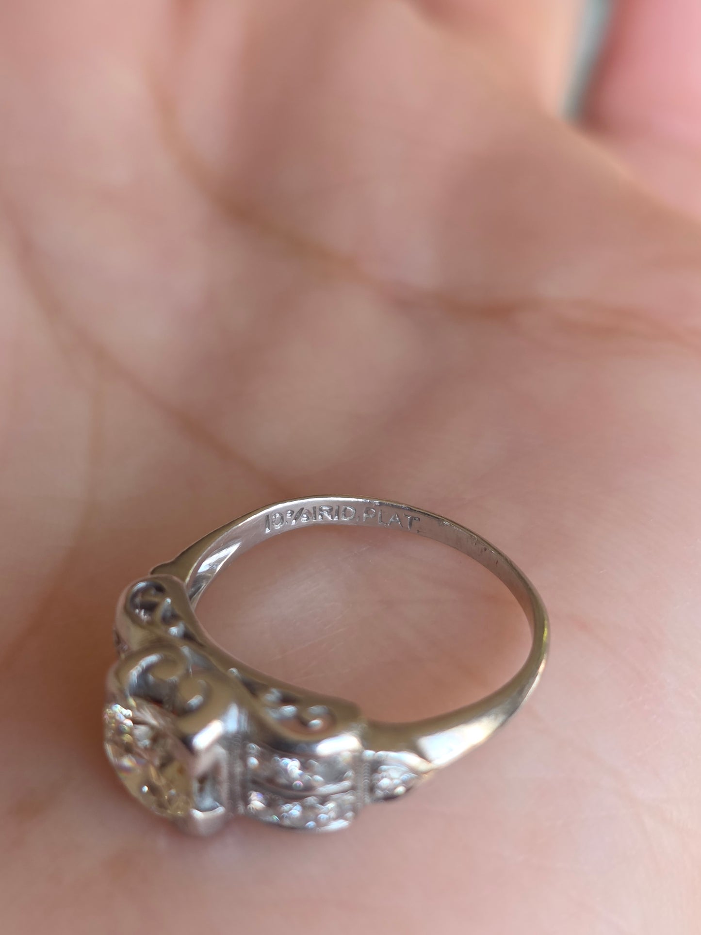 Stunning 1.0CTW OEC Art Deco Style Platinum Diamond Ring Size 4