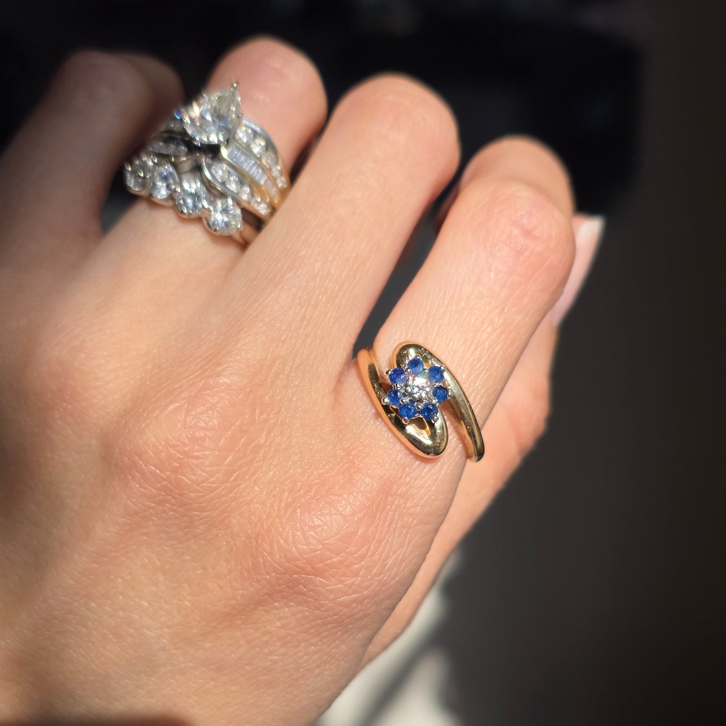 Beautiful 14k Gold  Sapphire & Diamond Flower Ring Size 6.25