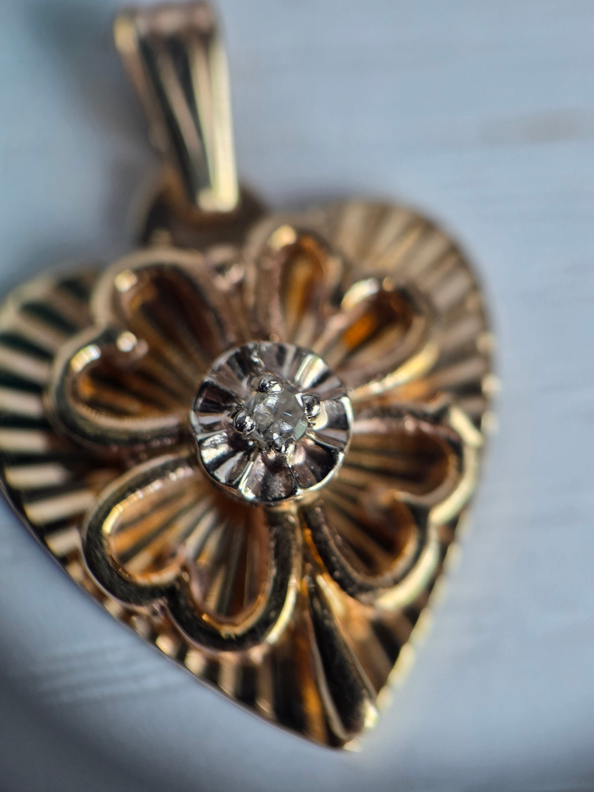 Vintage 10k Gold Dainty Diamond Accented Engine Turned Clover Heart Charm (NO CHAIN)