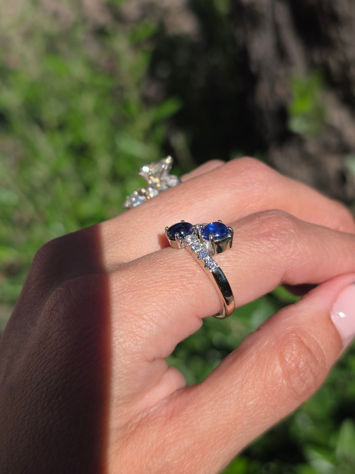 Gorgeous 18k White Gold 2.04TCW Natural Sapphire Cabochon & Diamond Bypass Statement Ring Size 4.75