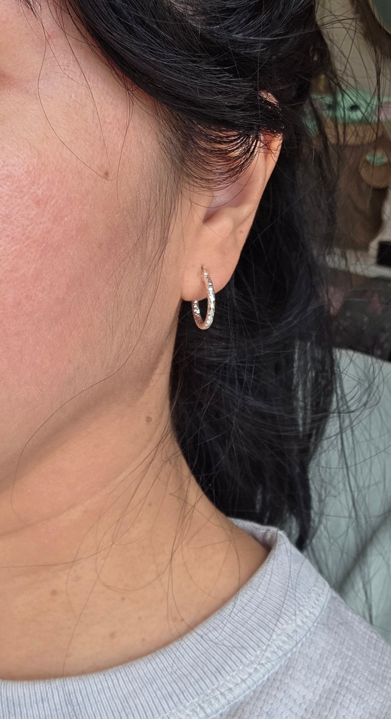 Small 16.6mm Textured Diamond Cut Hoops Earrings