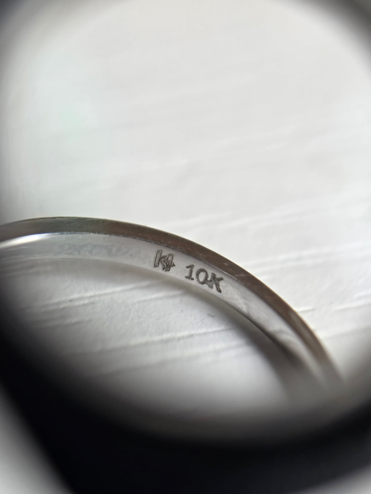 Adorable 10k White Gold Pave Set Diamond Heart Dainty Stacker Ring Size 6.5