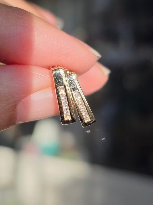 Adorable 1/2" 10K Gold J Style .20ctw Baguette Diamond Stud Earrings