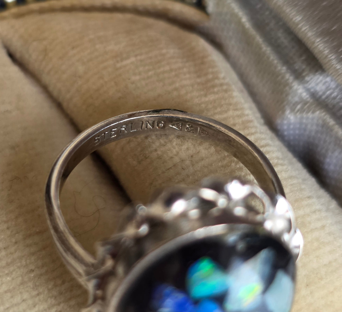 Pretty Sterling Silver Opal Mosaic Oval Statement Ring Size 4.5