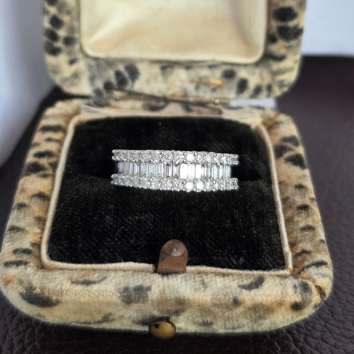 Stunning 1 Carat Total 14k White Gold Baguette Channel Set Diamond Band Size 5.25