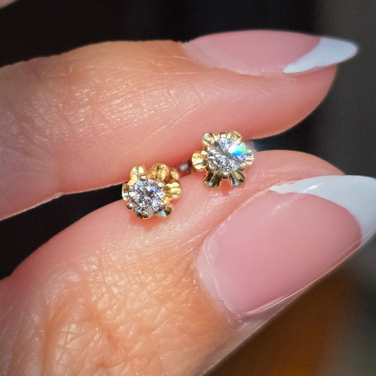 14k Gold Sweet Buttercup Set .14ctw Diamond Studs Twist Backs