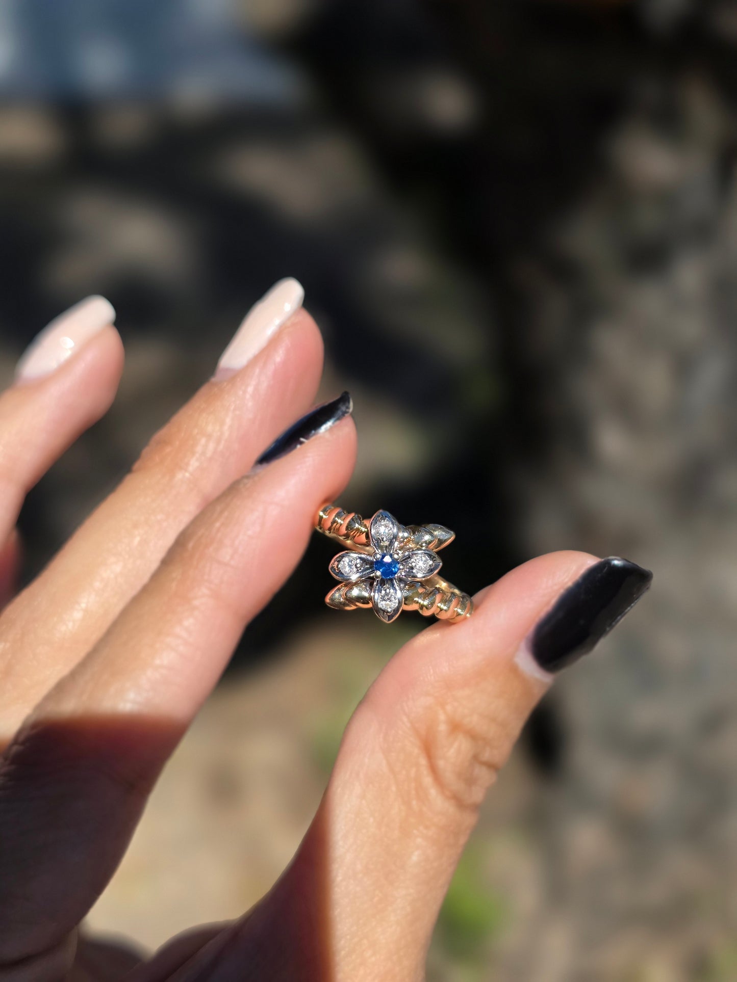 Beautiful 14k Two Toned Bypass Flower Sapphire and Diamond Ring Size 6.5