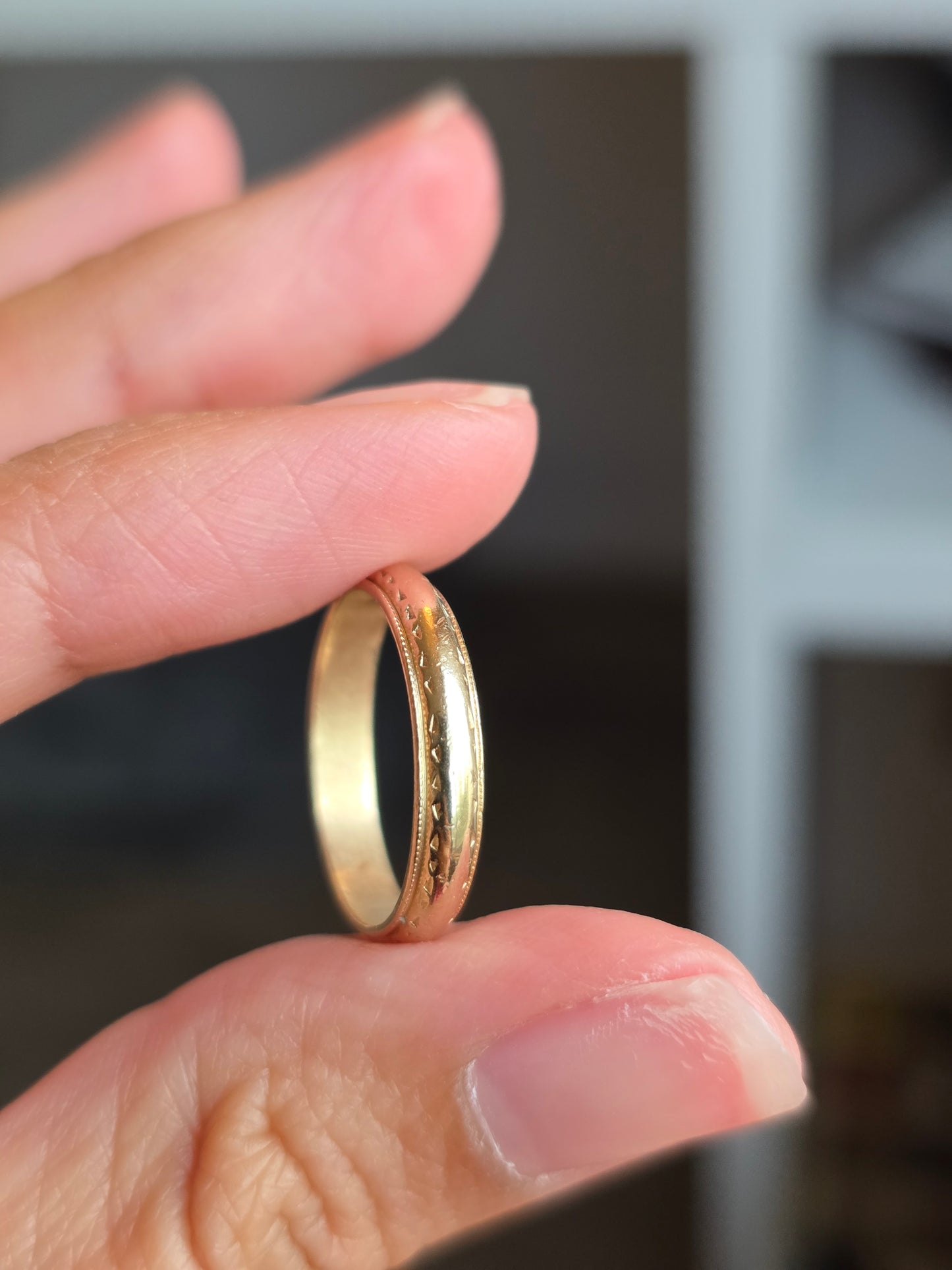 Vintage Etched Solid 14k Gold Band Ring Size 6