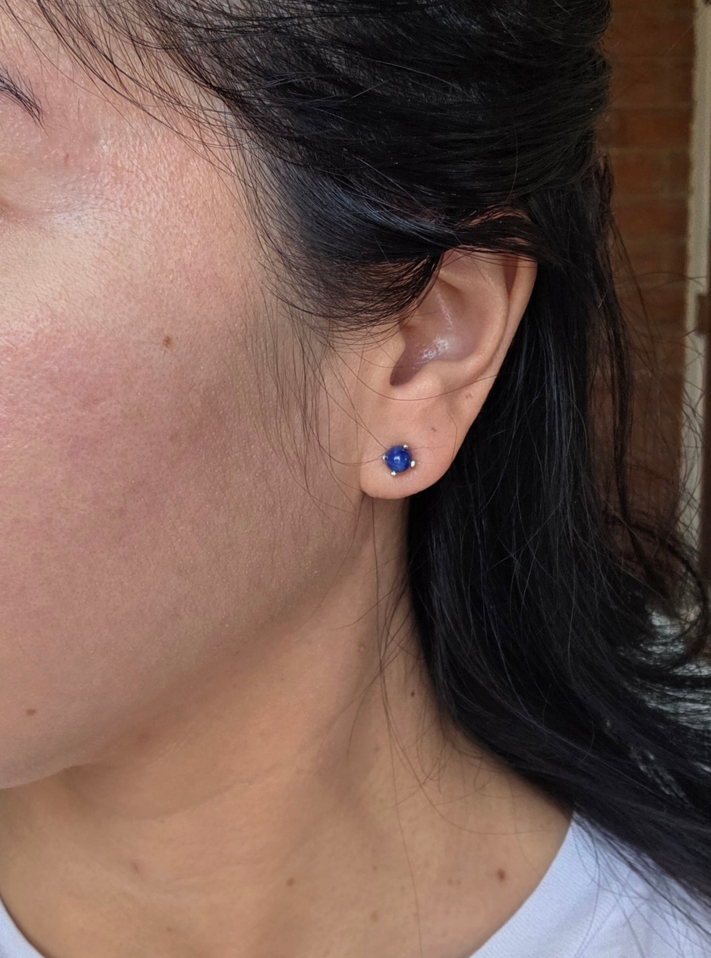 Beautiful 14k White Gold 5mm Star Sapphire Studs Earrings
