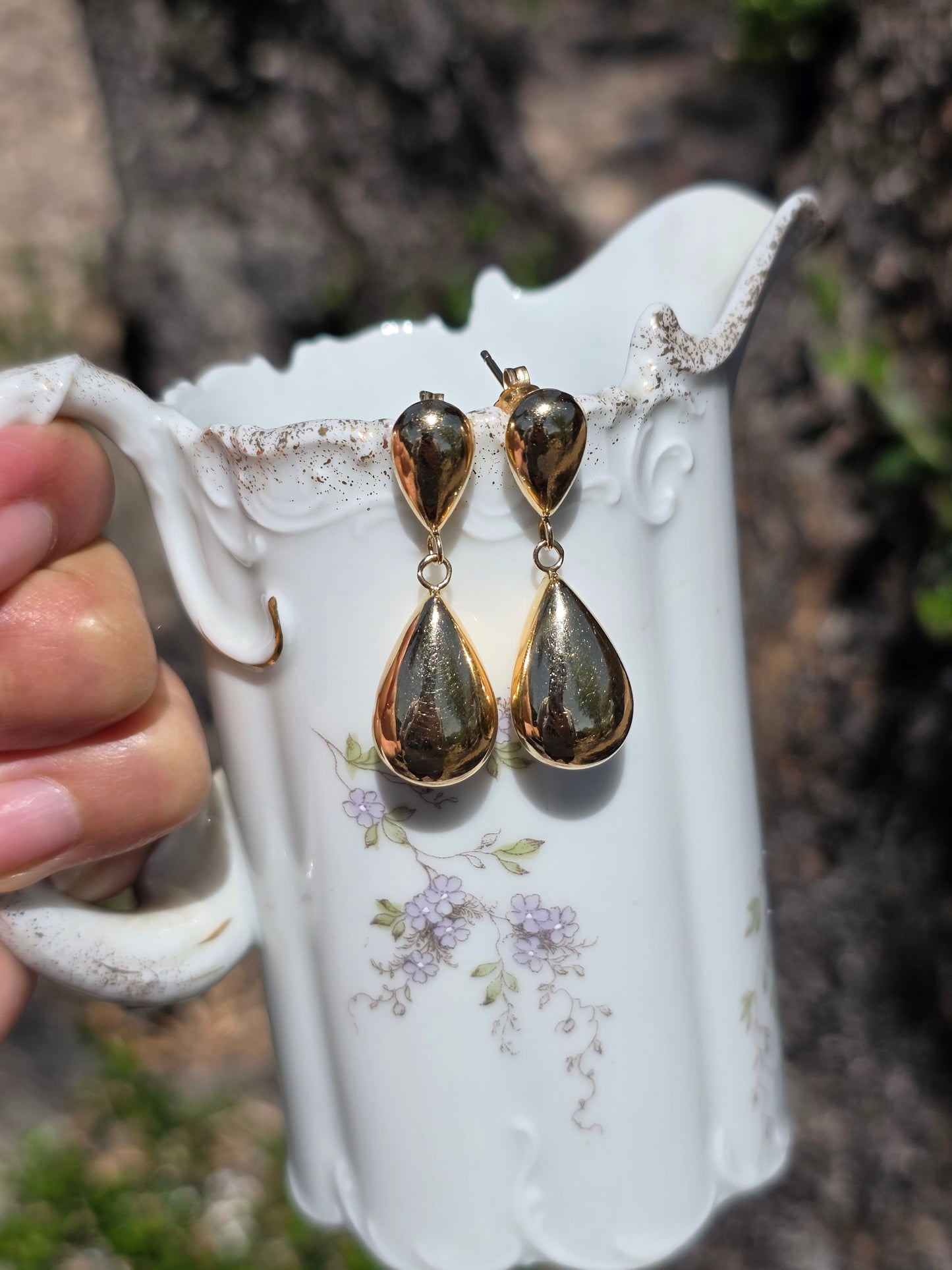 Elegant 14k Gold Tear Drop Dangle Statement Earrings