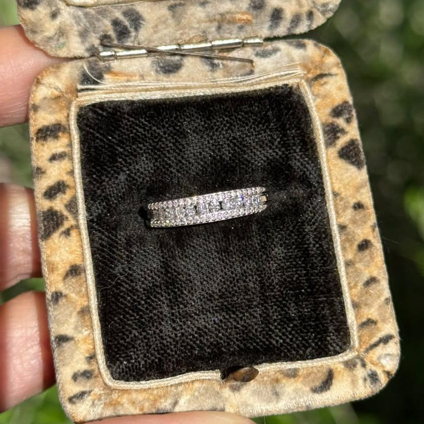 Beautiful Sparkling 14k White Gold Diamond Band Size 5.5