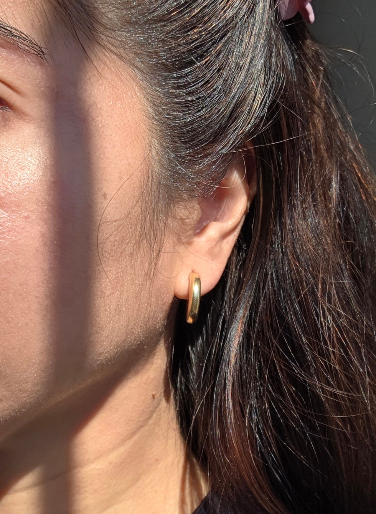 Lovely 14k Gold Chunky Tubular 3/4inch Polished Hoops Earrings