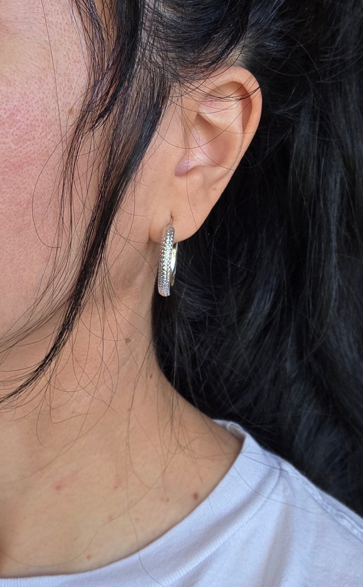 14k White Gold Shimmering Diamond Cut 24mm Hoops