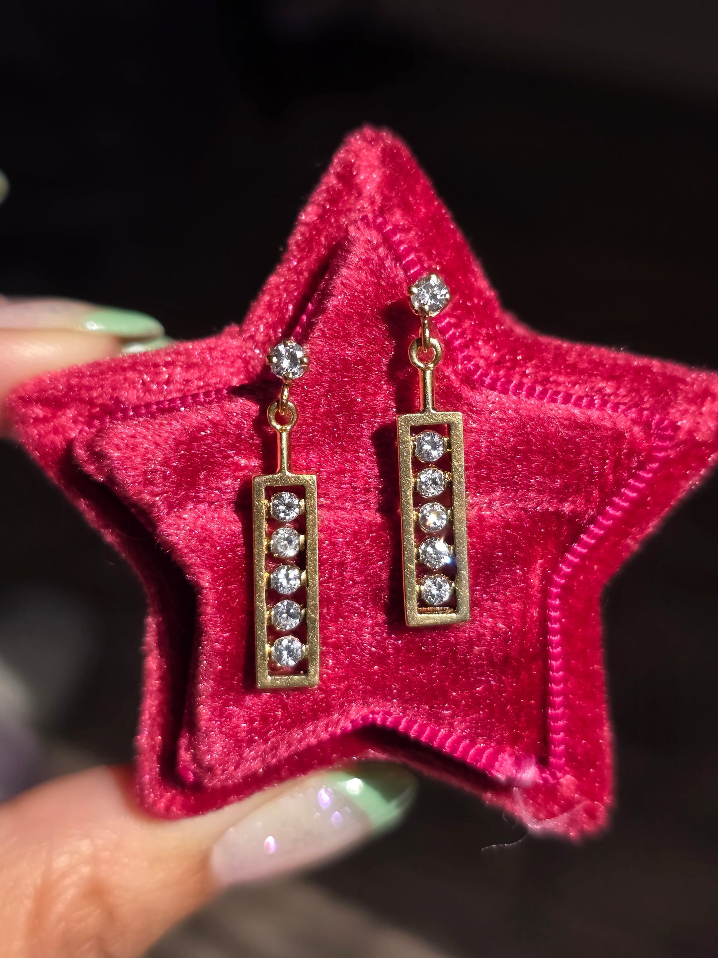 Stunning 14k Gold .56CTW Diamond Bar Link Drop Earrings