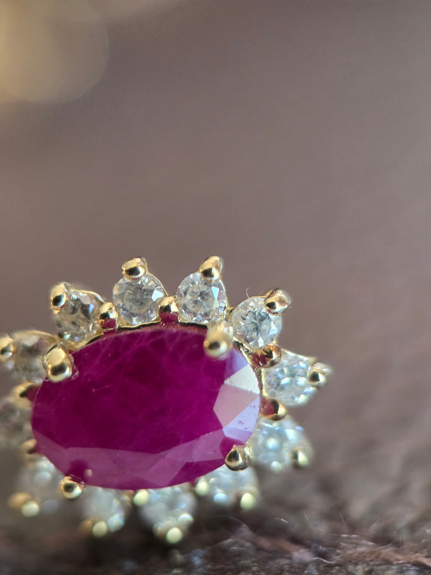 Stunning 10k Gold 1.44TCW Ruby Diamond Halo Studs Earrings