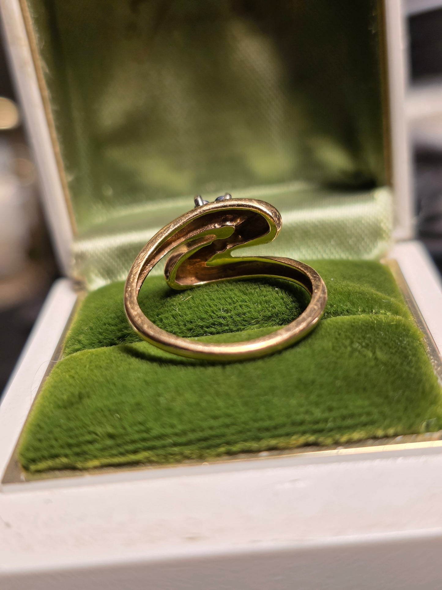 Beautiful 14k Gold  Sapphire & Diamond Flower Ring Size 6.25