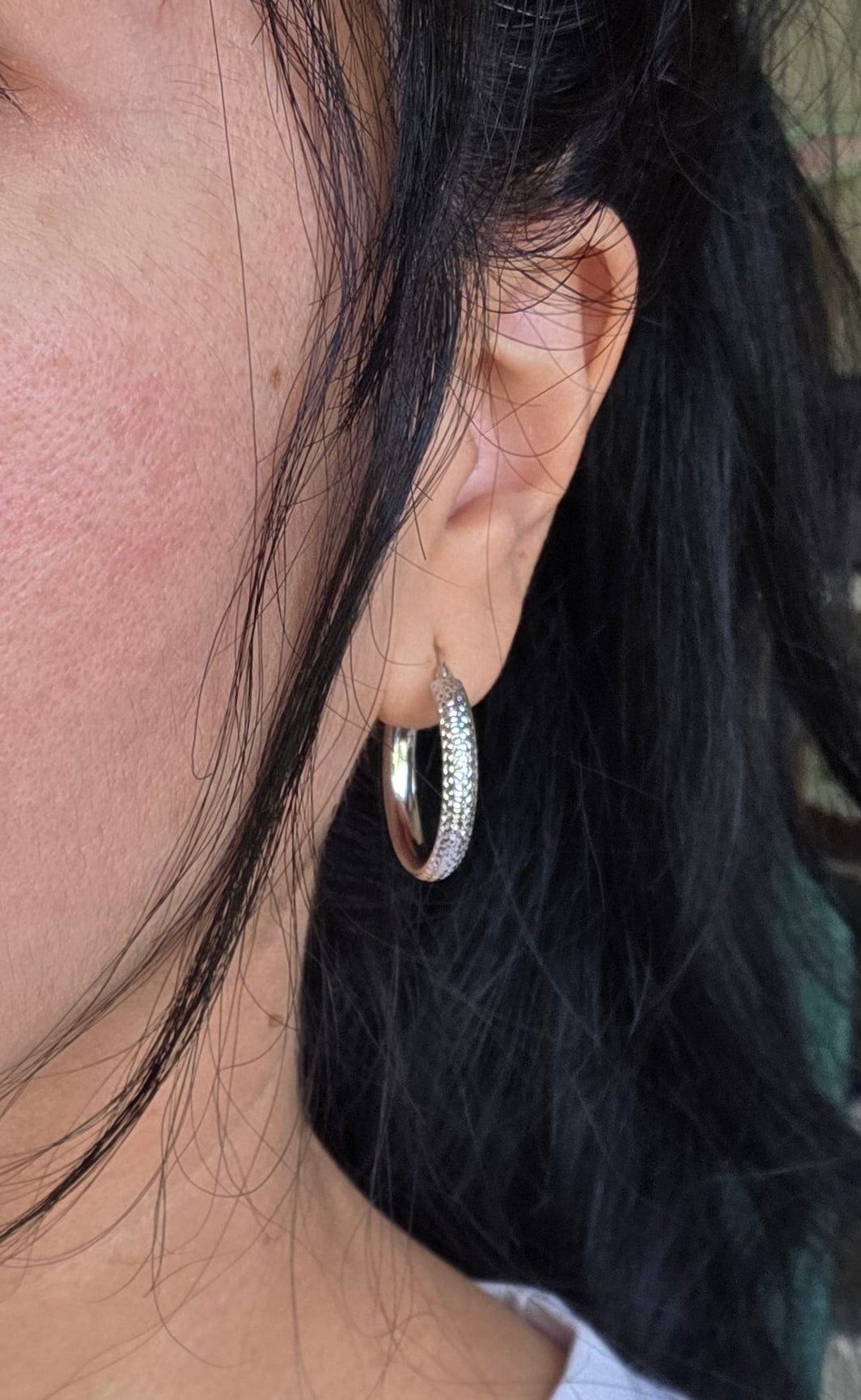 14k White Gold Shimmering Diamond Cut 24mm Hoops