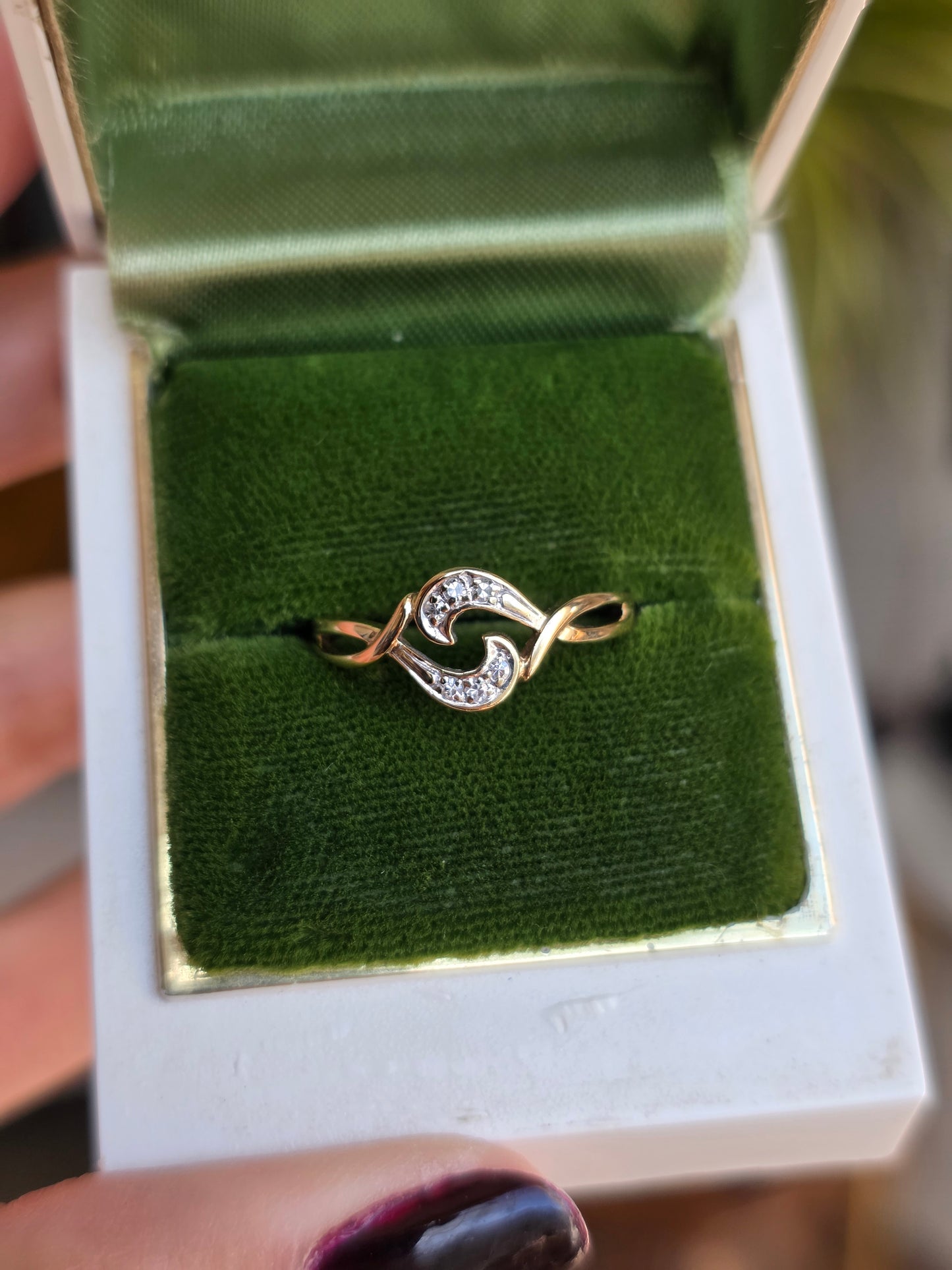 Pretty 2Tone 10k Diamond Ring Size 6.5