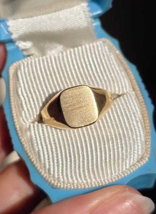 Timeless 18k Rounded Rectangular Brushed Satin Finish Blank Signet Ring Size 7.25