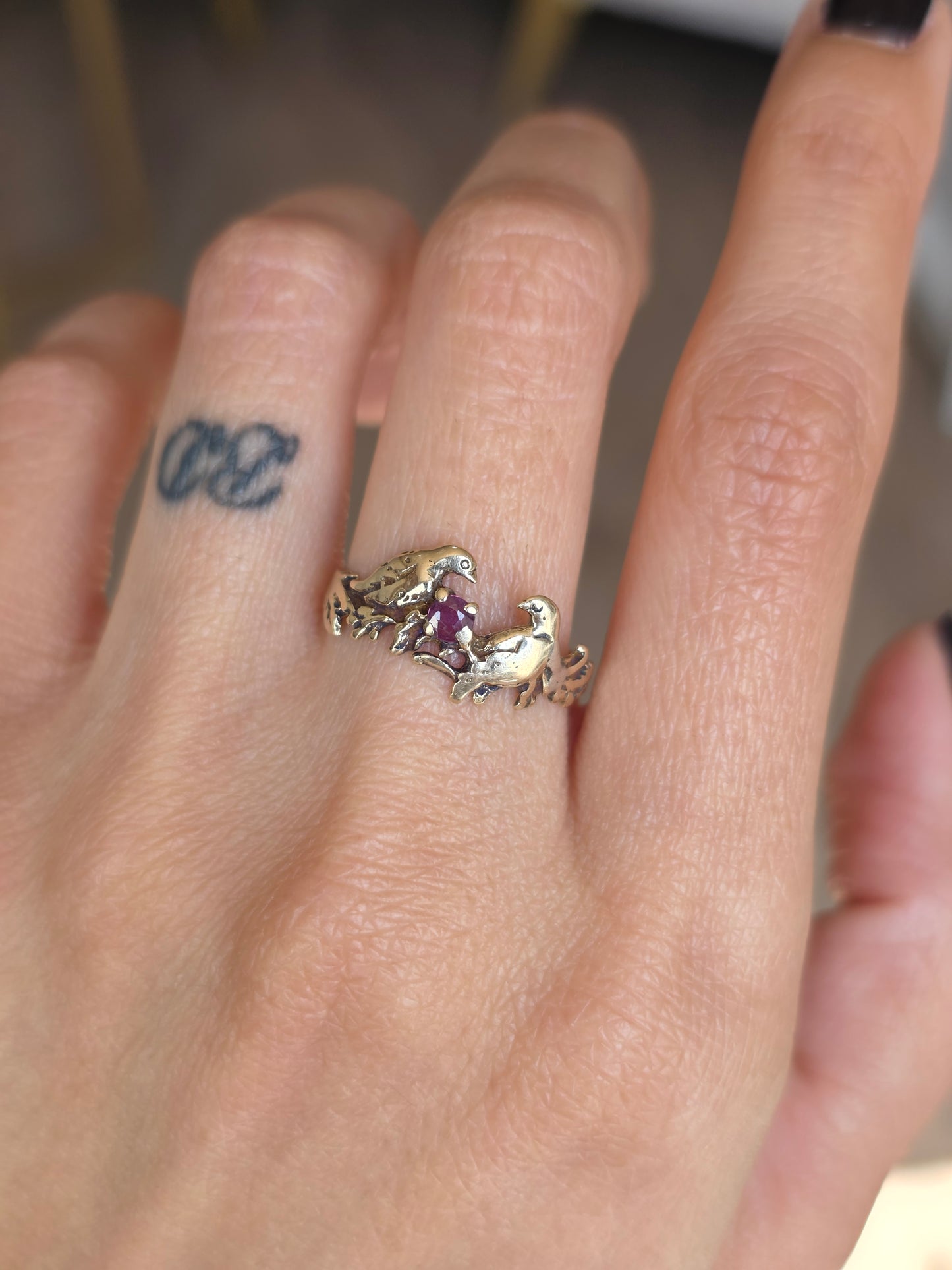 Lovely Vintage 10k Love Birds Topaz Accented Ring Size 8