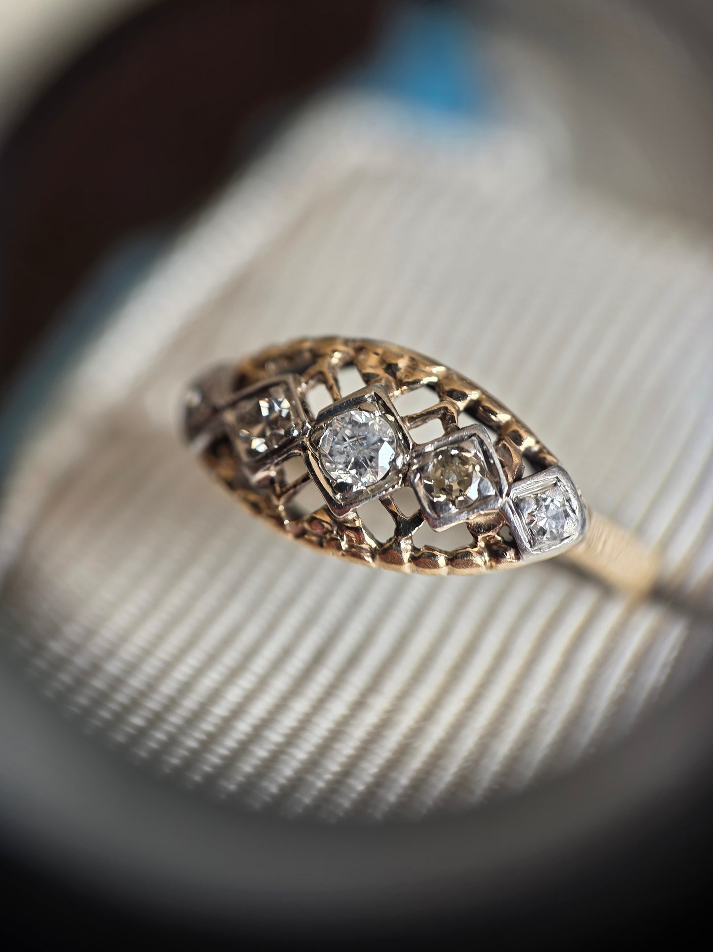 Beautiful Vintage Geometric Openwork Lattice 10k Two Toned Diamond Boat Ring Size 5