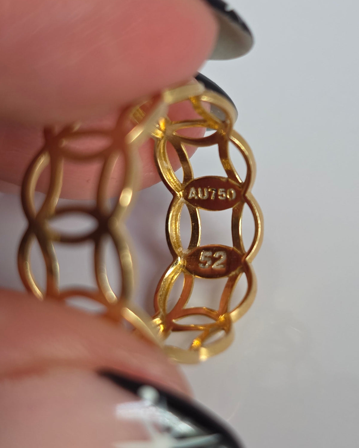 18k Interlocking Infinity Openwork Band Ring Size 5.75