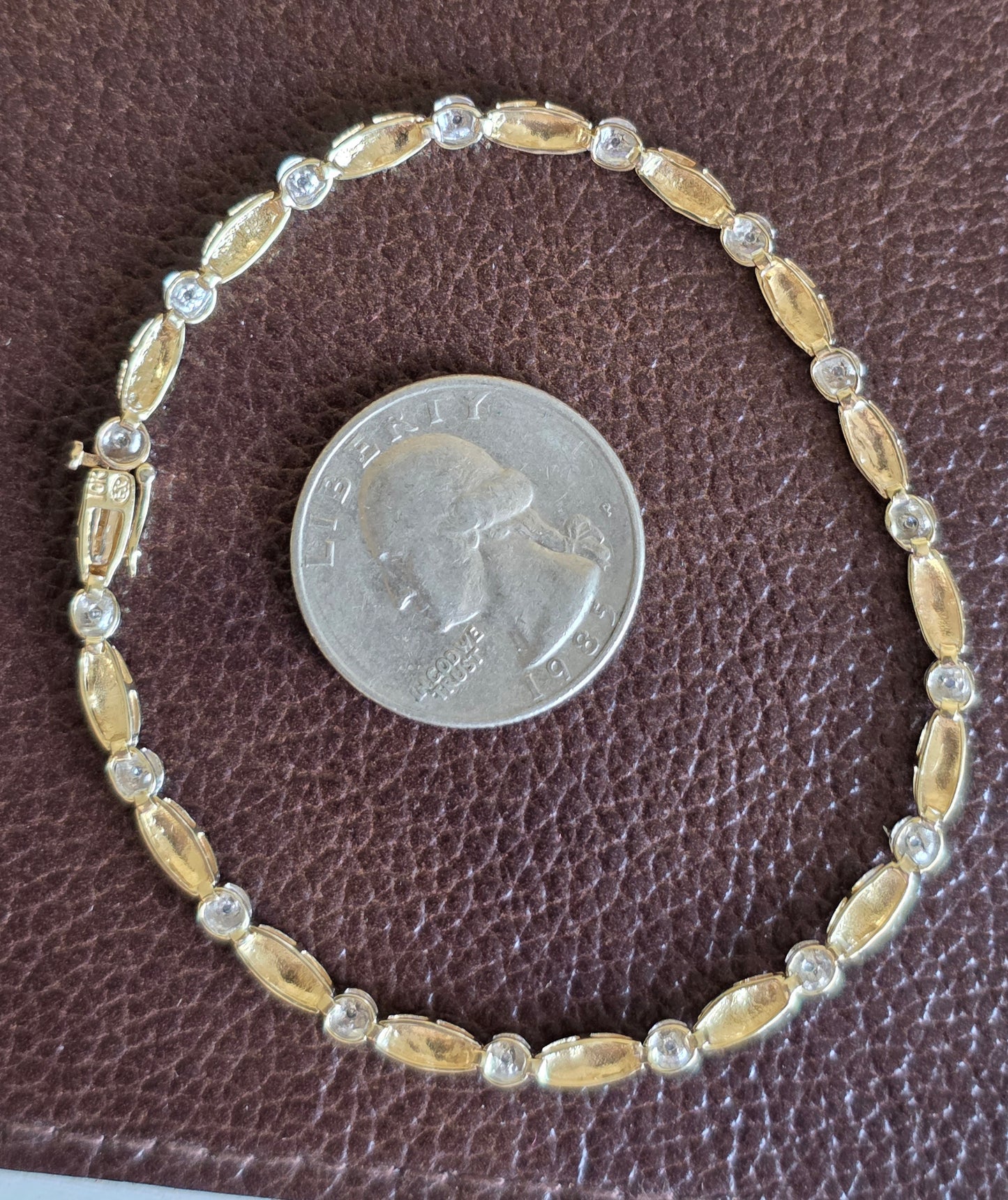 Pretty 10k Gold Marquise Link & Round Diamond Accented Tennis Bracelet 7.5"
