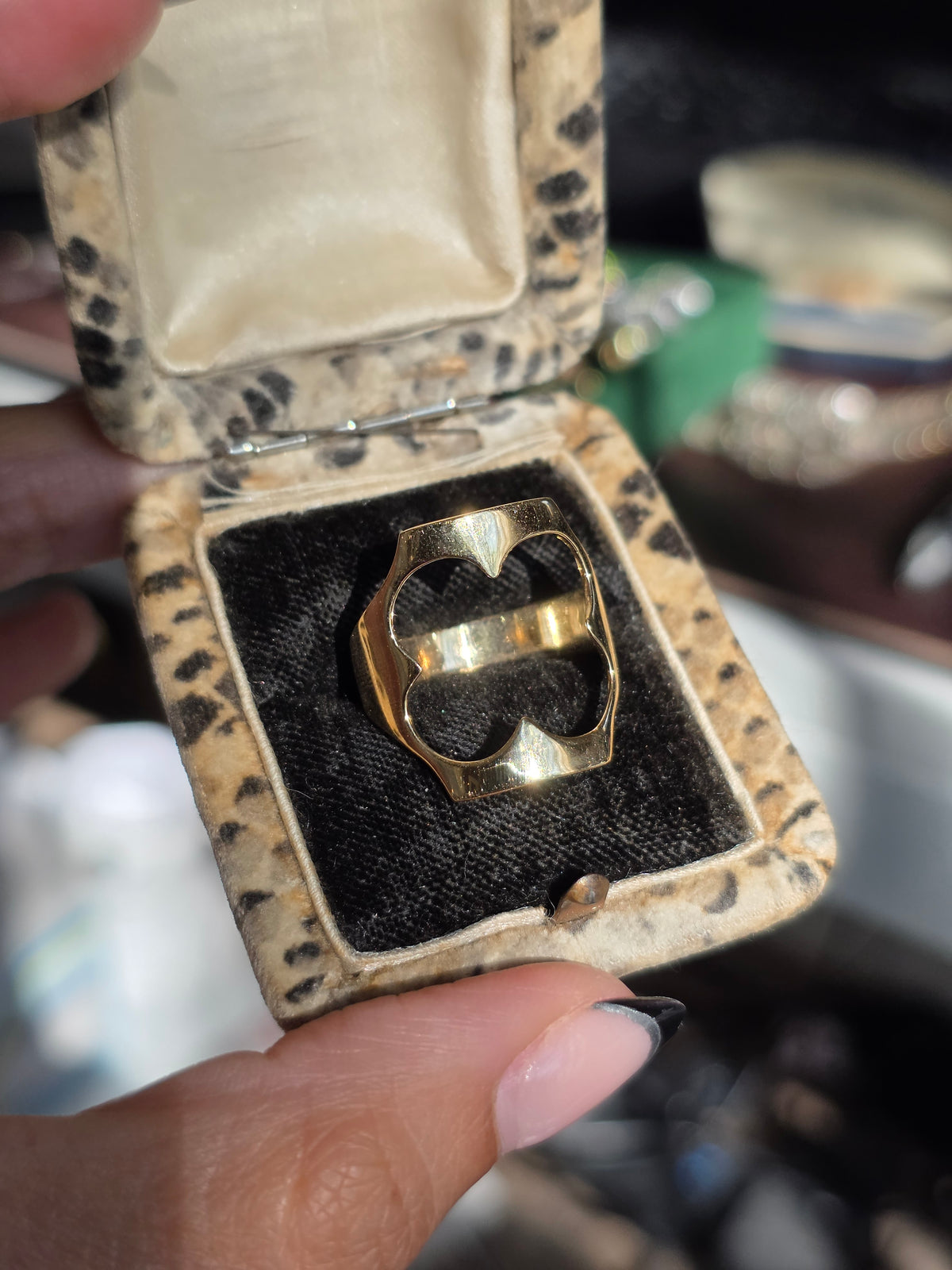 Awesome 14k Gold Clover CutOut Statement Ring Size 10