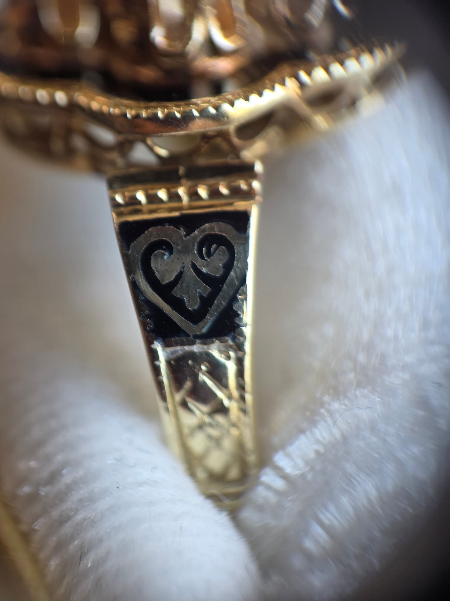 Stunning Vintage Victorian Style Black Enamel Diamond Statement Ring Size 6