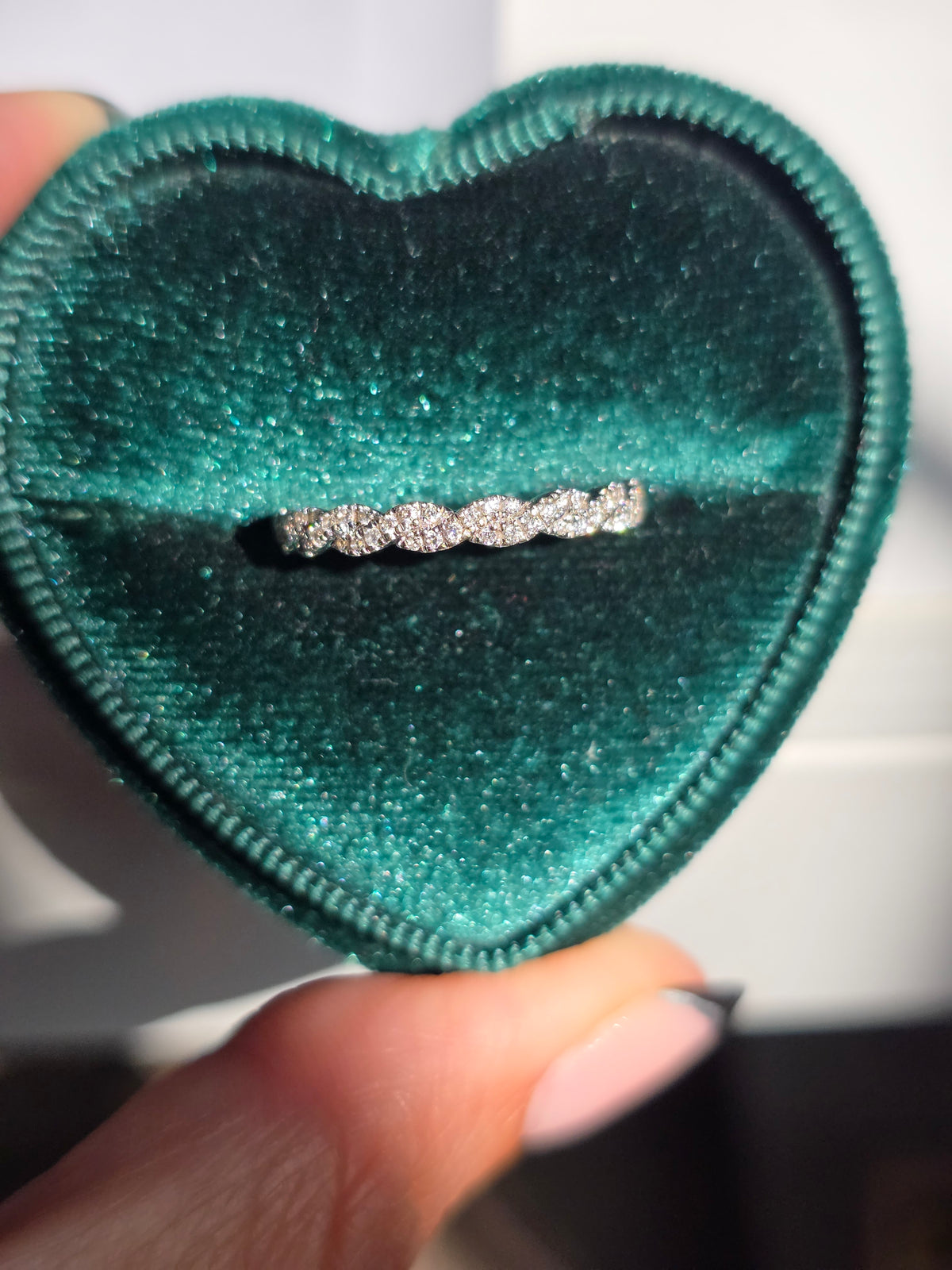 Gorgeous 14k White Gold Braided Diamond Anniversary Band Neil Lane Ring Size 6