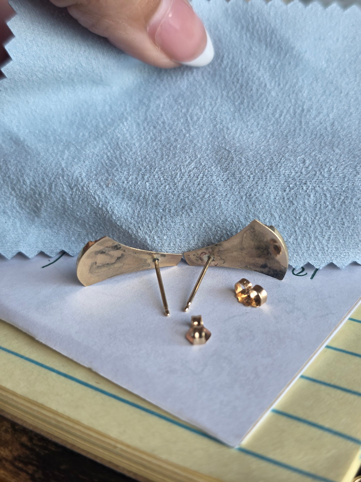 Vintage 14k Gold And Mother of Pearl Modernist Inlay Earrings