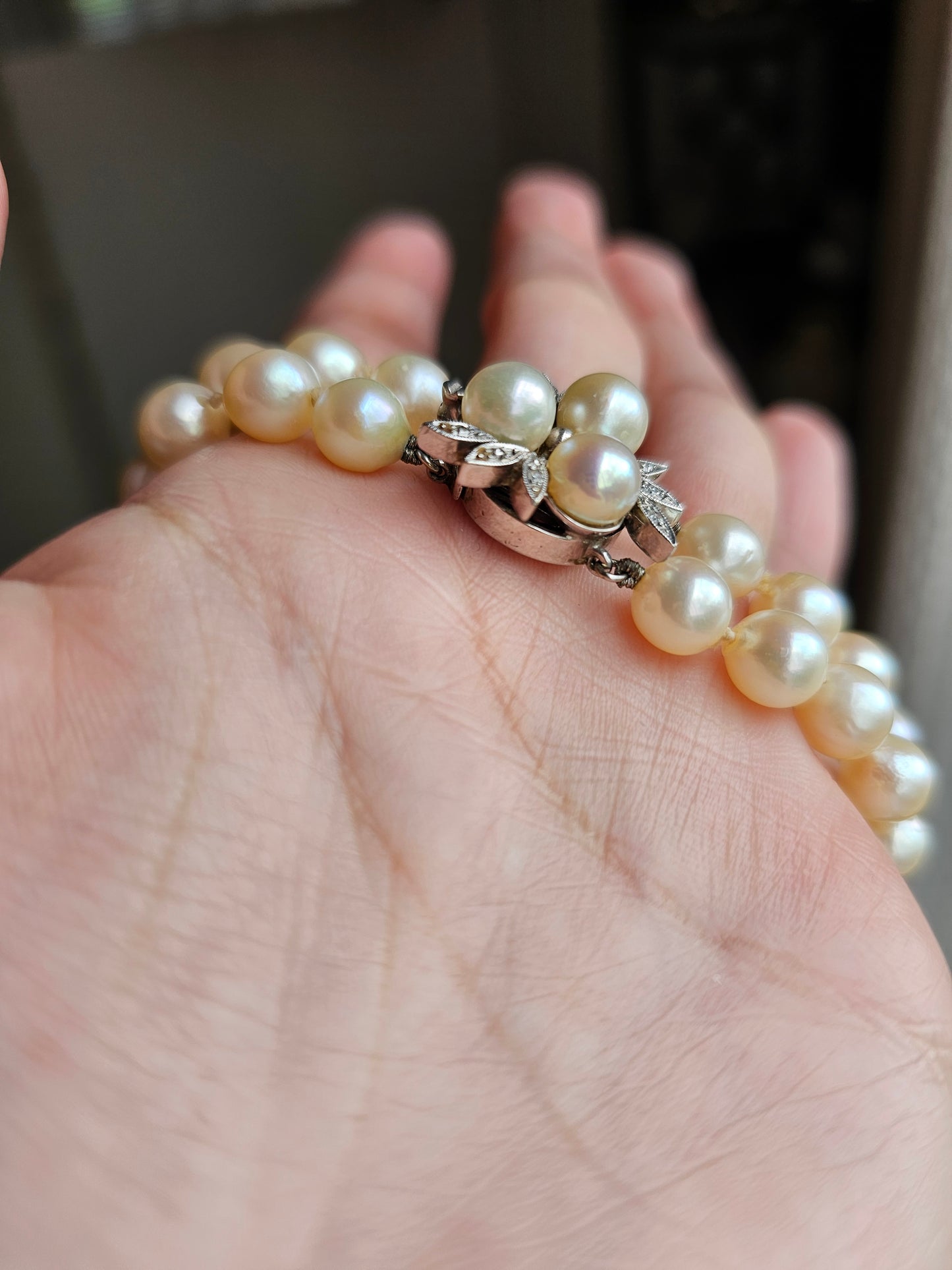 Lovely Vintage Double Strand Pearl Bracelet 7" White Gold Diamond Clasp