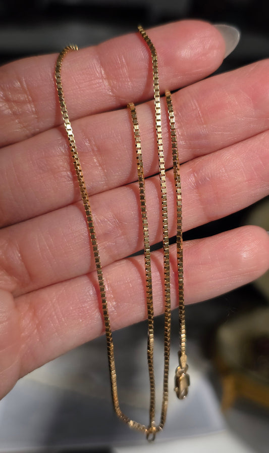 Vintage 14k Gold 1mm UNOAERRE Solid Box Chain 16"