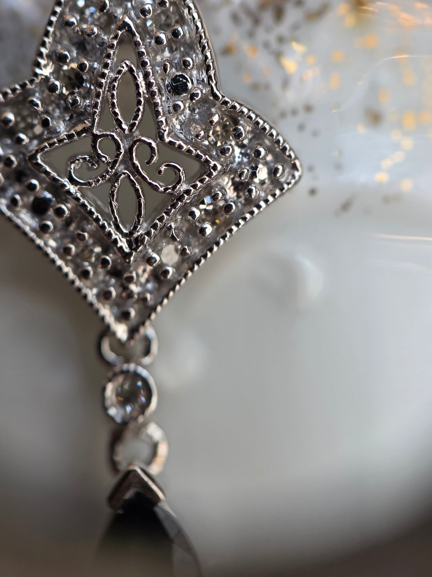 Beautiful Vintage Art Deco Style  10k White Gold .65TCW Sapphire Diamond Dangle Earrings