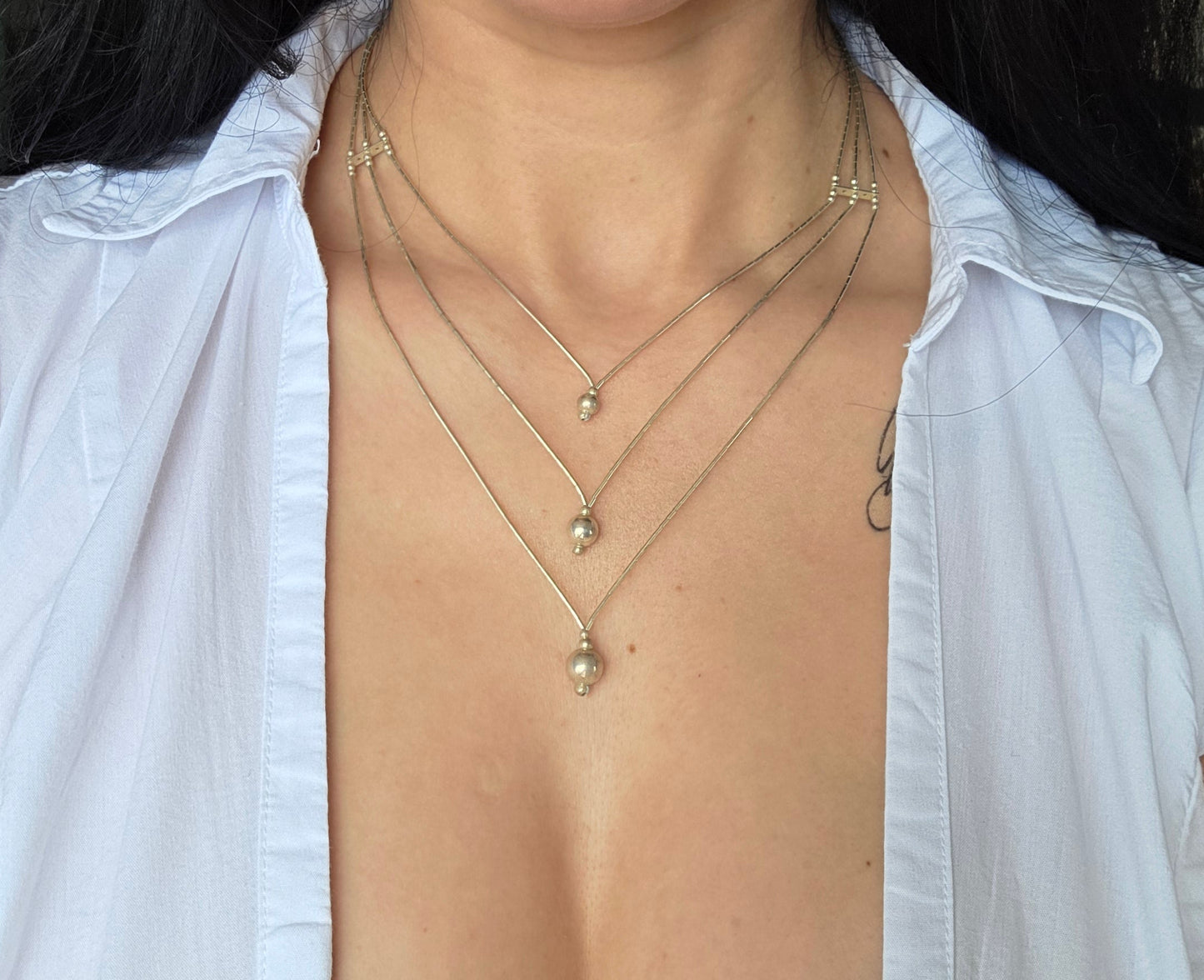 Pretty Vintage Liquid Silver Triple Strand Statement Necklace 16"