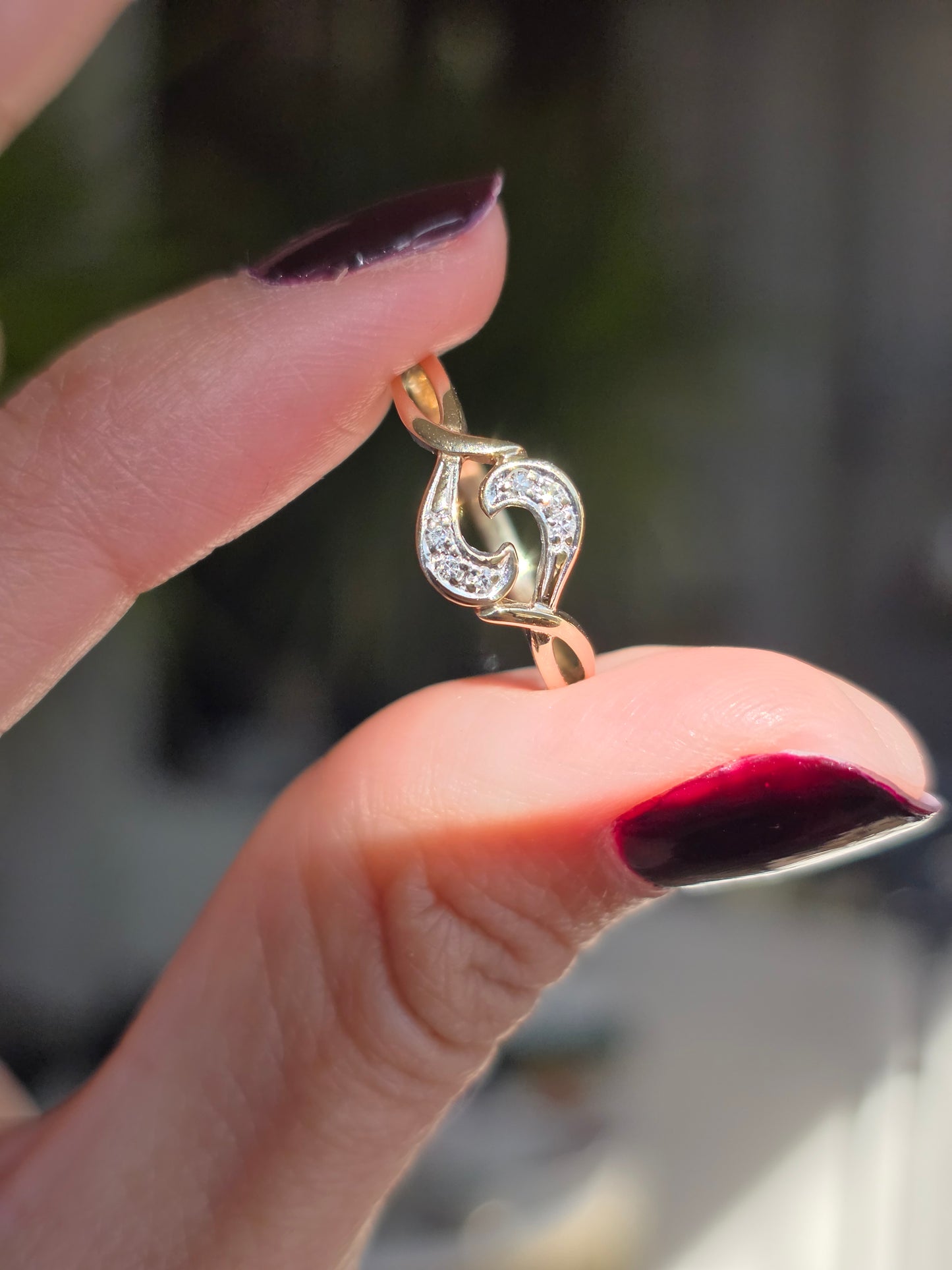 Pretty 2Tone 10k Diamond Ring Size 6.5