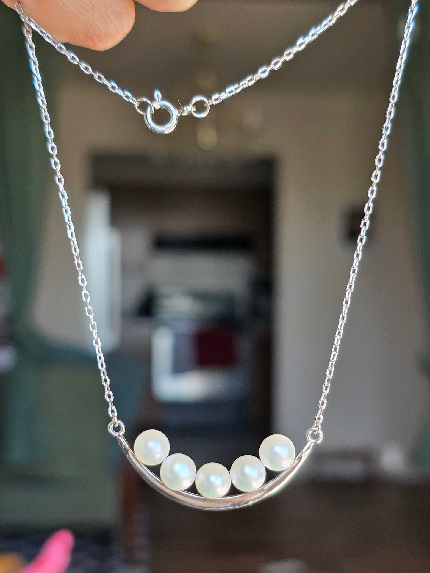 Pretty Sterling Silver Genuine 5 Pearl Necklace 18"