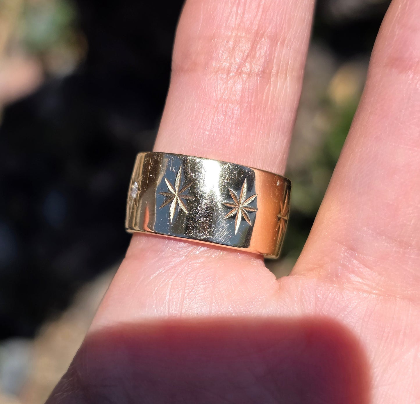 Gorgeous 14k Gold Starset Diamond Starburst Wide 10mm Chunky Cigar Band Hefty Ring Size 7