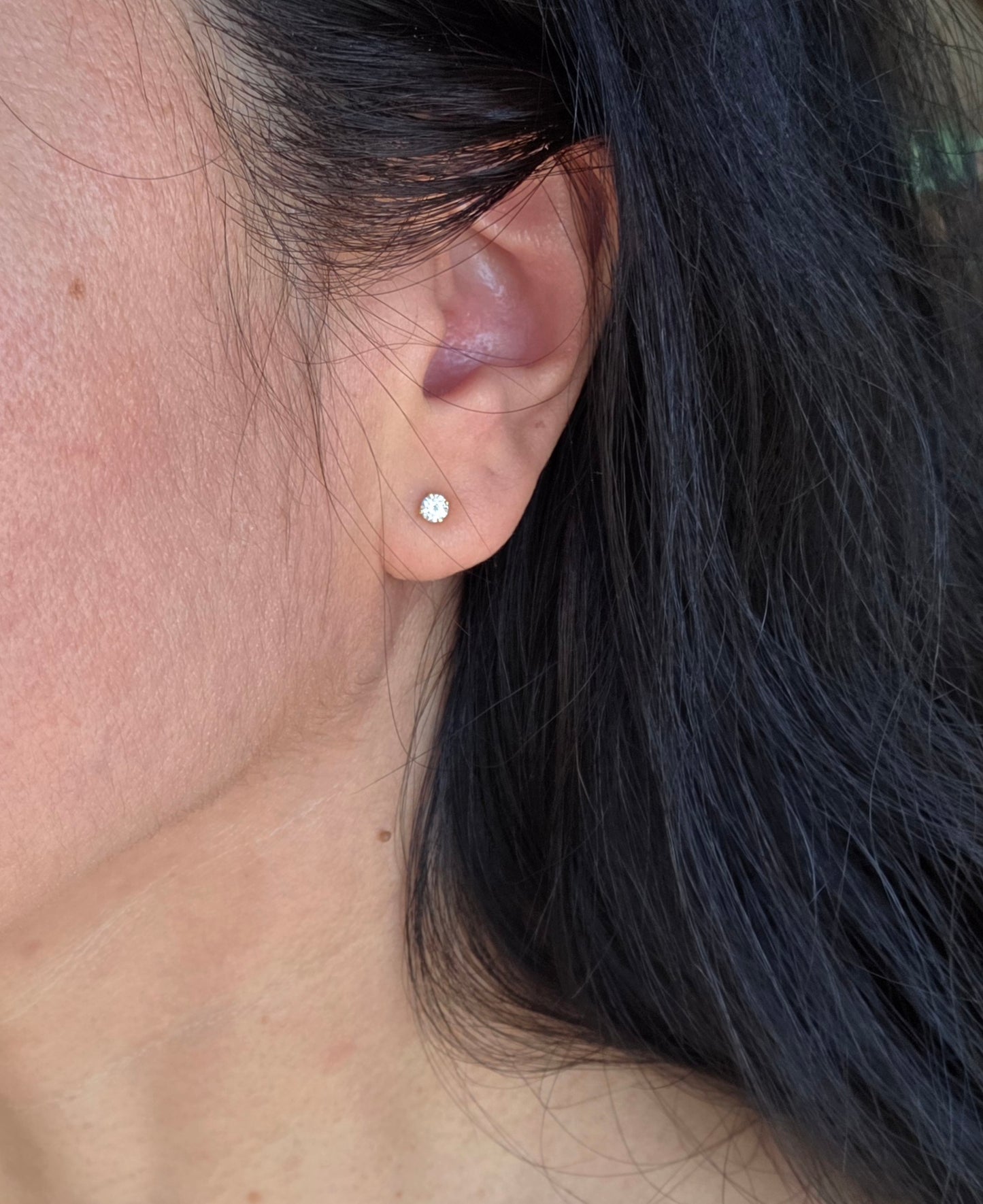 Classic 14k Gold .25CTW Round Diamond Studs Mismatched Earrings
