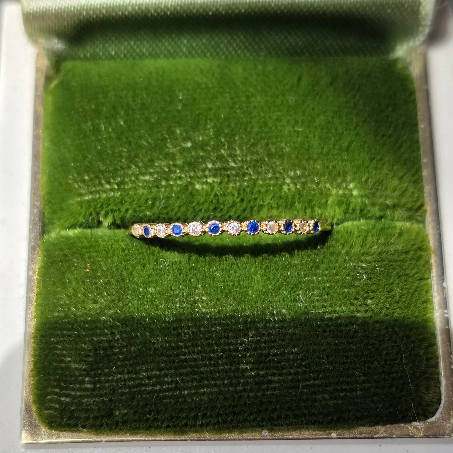 14k Gold Bezel Set Blue Spinel & White Gemstone Dainty Band Stacker Ring Size 6.75