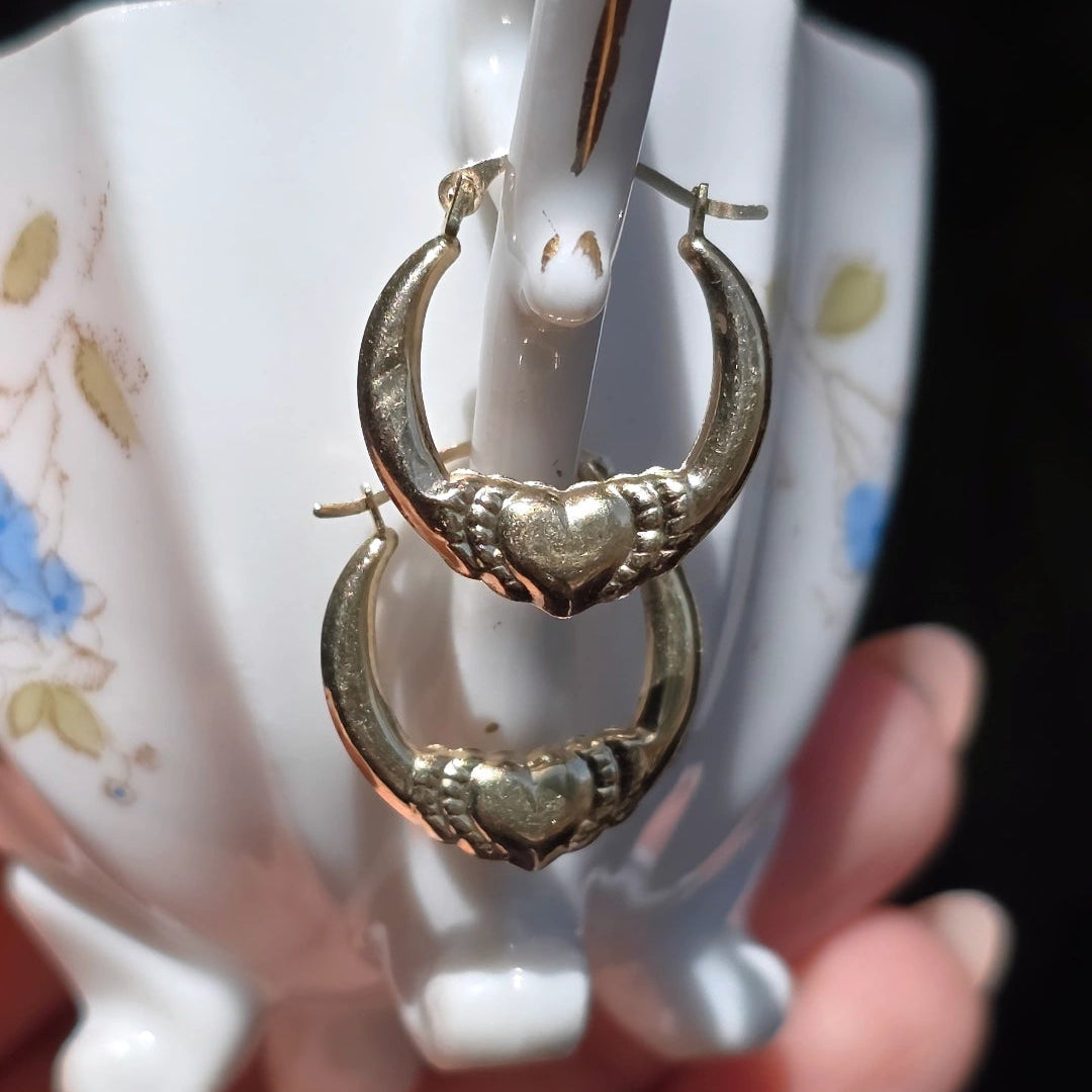 Adorable 14k Gold 3/4" Small Lightweight Heart Hoops