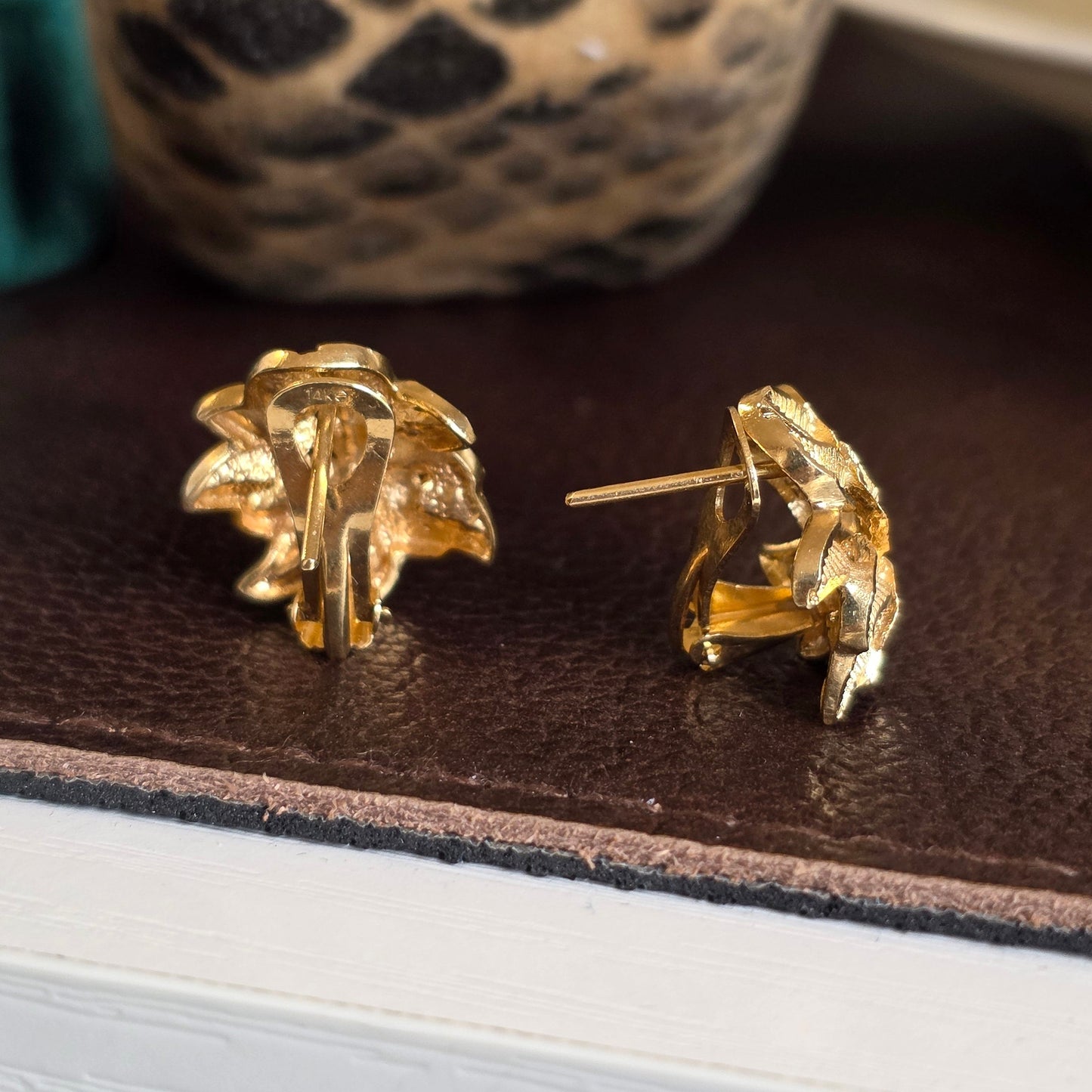 Vintage 14k Solid Textured Diamond Cut Leaf Cluster Statement Stud Button Earrings