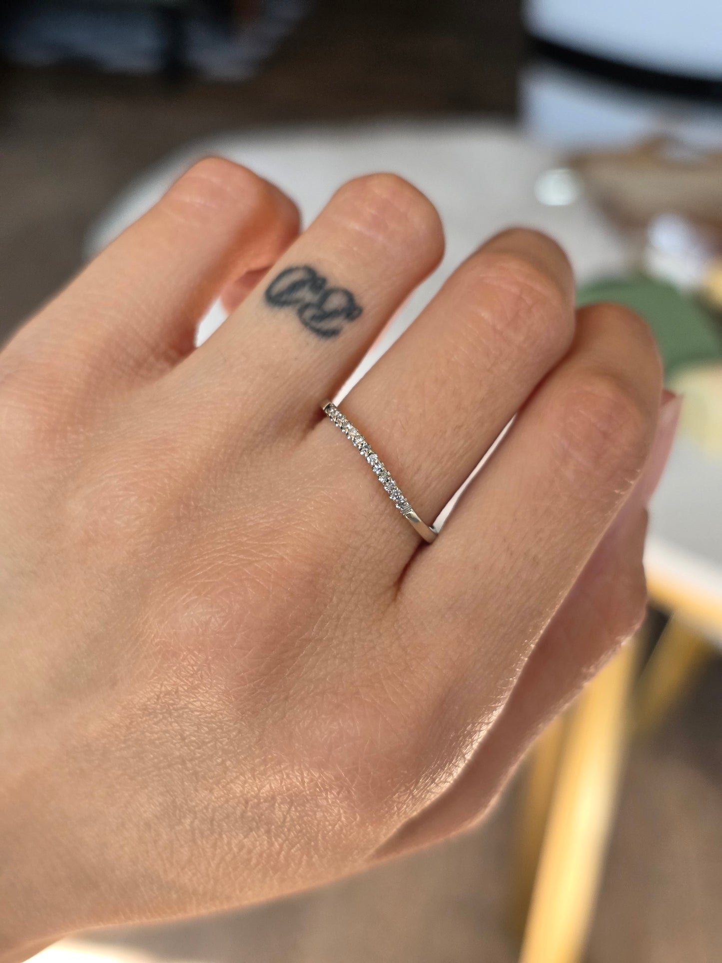 10k Gold Diamond Curved Skinny Stacker Band Ring Size 7