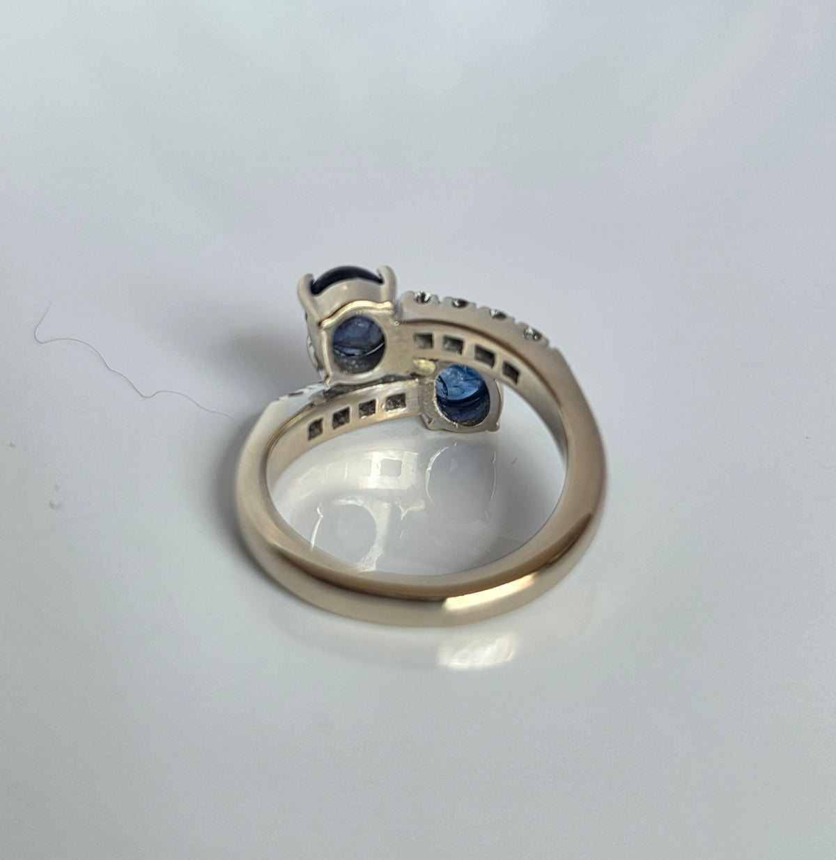 Gorgeous 18k White Gold 2.04TCW Natural Sapphire Cabochon & Diamond Bypass Statement Ring Size 4.75