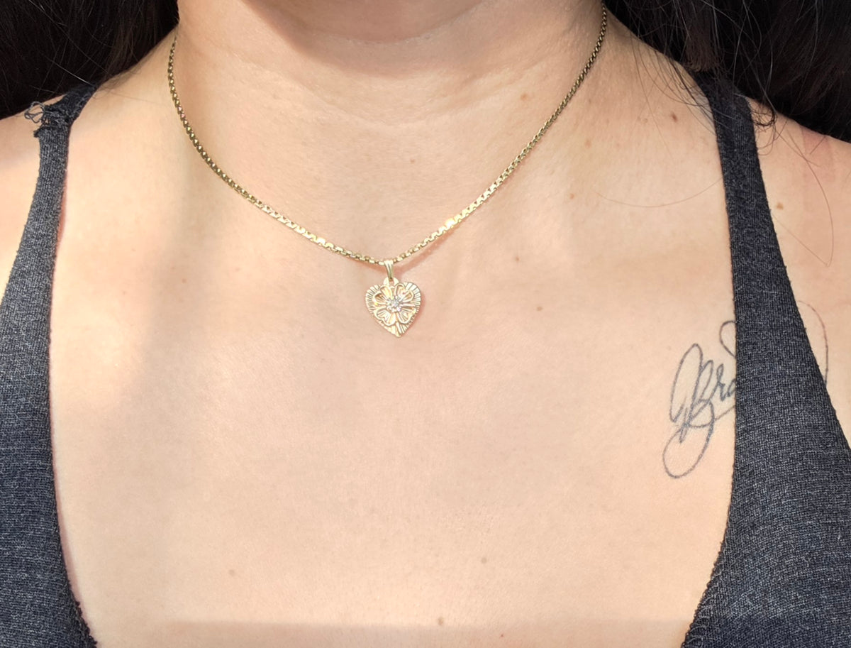 Vintage 10k Gold Dainty Diamond Accented Engine Turned Clover Heart Charm (NO CHAIN)