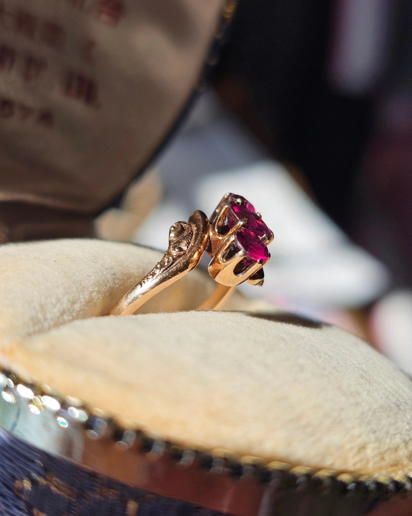 Vintage 10k Gold Rhodolite Garnet 3 Stone Ring Size 6.25