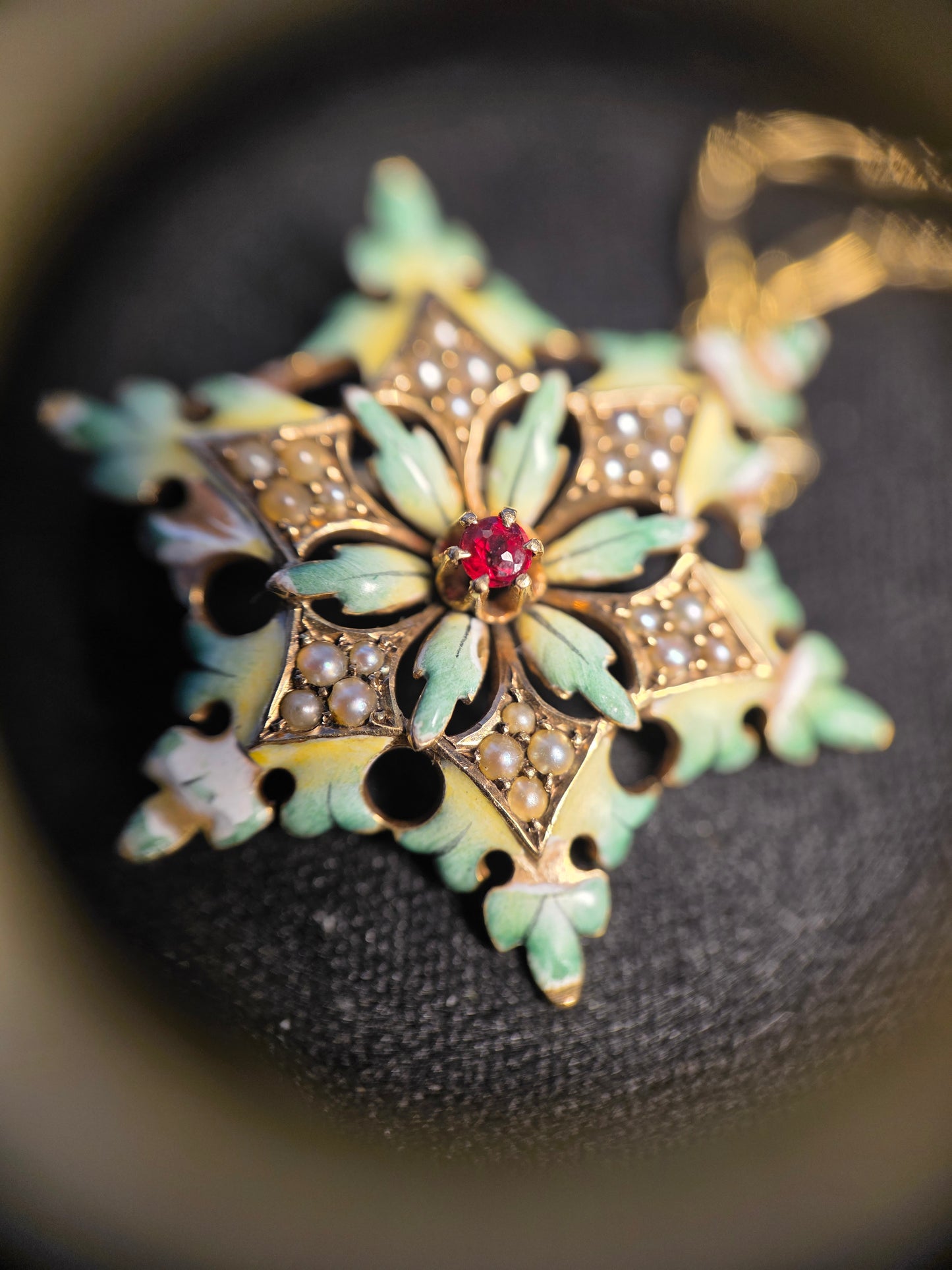 Pretty 10k Gold Enamel Seed Pearl and Garnet Star Brooch (NO CHAIN)