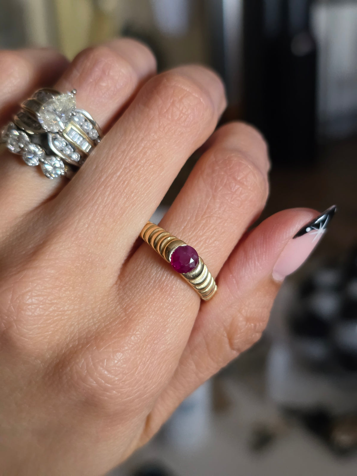 Gorgeous 14k Gold Ribbed Flush Set Ruby Ring Size 6
