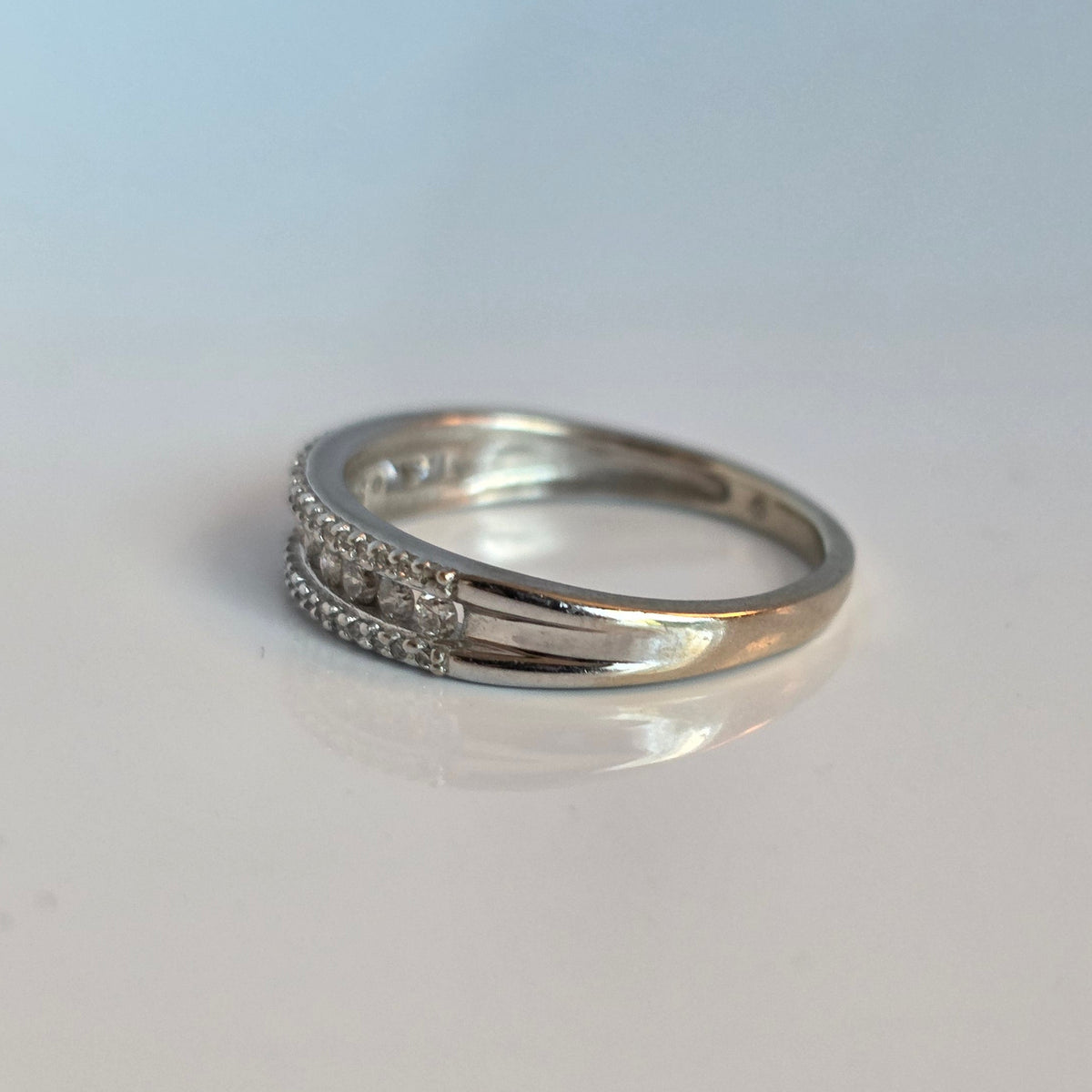 Beautiful Sparkling 14k White Gold Diamond Band Size 5.5