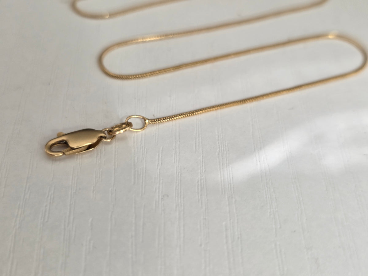 14k Gold UNOAERRE Dainty 0.8mm Snake Chain 21.5"
